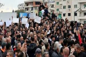 الأخبار:  جريمة طائفية في «يوم التحرير»: مناطق العلويّين تزداد غلياناً