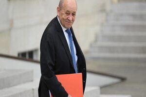 النهار: لودريان إلى بيروت لإجراء جولة محادثات جديدة مع المسؤولين اللبنانيين