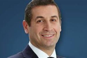 عكس السير: معلوف يبدأ العمل من أجل شاطئ عام في ضبية