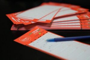 بالصورة: هذا هو الفائز بجائزة ” اللوتو ” الأولى!