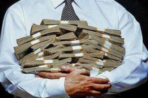 منير يونس: لن تحلم المصارف بصيغة أنسب من مشروع قانون الفجوة المالية!