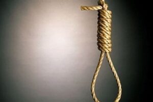 عُثر عليه مشنوقاً داخل غرفة منزله!