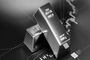 الفضة تسجل سعرا تاريخيا