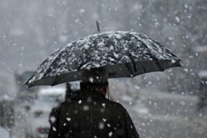 أمطار وثلوج.. منخفض عاصف سيضرب لبنان!