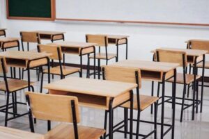 منعًا لوقوع كارثة… الوزارة تقفل مدرسة!