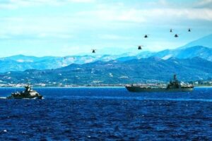 أرمادا بحرية إلى المنطقة… عرض عضلات أم ماذا؟