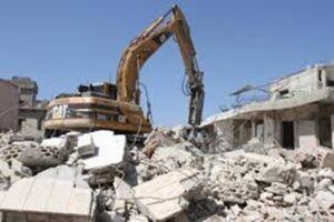 كواليس – وزير مُتشائِم: لا إعمار قبل السلاح والإصلاح!