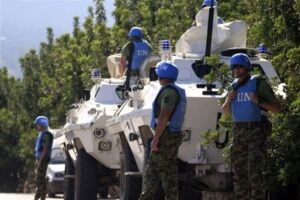 “اليونيفيل” طالبت الجيش الاسرائيلي بوقف اطلاق النار بعد تعرض أحد مواقعها قرب كفرشوبا لنيران دبابة ميركافا