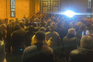 شو الوضع؟ غضب العسكريين المتقاعدين والأساتذة ينفجر في وجه النواب والحكومة…