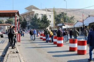 هل تُقفل سوريا الحدود مع لبنان؟