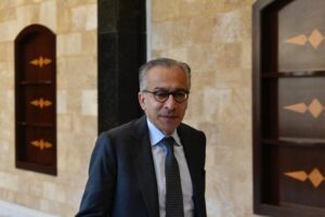 وزير الاقتصاد: استقرار السوق أولويّة