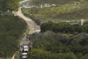 “سيراً على الأقدام”.. إسرائيل تستهدف شخصاً بشكل مباشر!