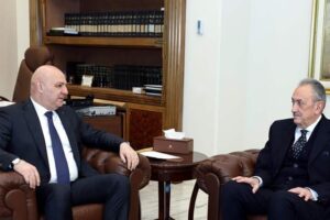 عون عرض مع السفير كرم للتحضيرات قبل اجتماع “الميكانيزم”