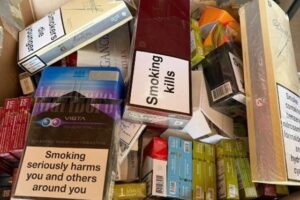 “الريجي” ضبطت مصنوعات تبغية مهربة ومزورة في حي الصويري ومجدل عنجر