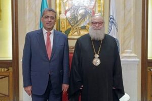 البطريرك يوحنا العاشر يستقبل السفير اللبناني في سوريا هنري قسطون