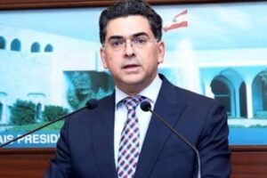 وزير الإعلام اتصل بعدد من مديري المؤسسات الإعلامية والصحافيين والمصورين للاطمئنان عليهم