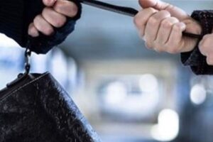 في جبل لبنان… نشل وسلب بقوّة السلاح!