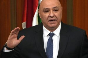 الرئيس عون في ذكرى استشهاد الرئيس الحريري: الوفاء لذكراه يكون بتجديد الالتزام بقيام دولة قوية وعادلة تصون وحدتها الوطنية