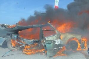 بالفيديو والصور: شهيدٌ بغارة إسرائيلية على سيارة!